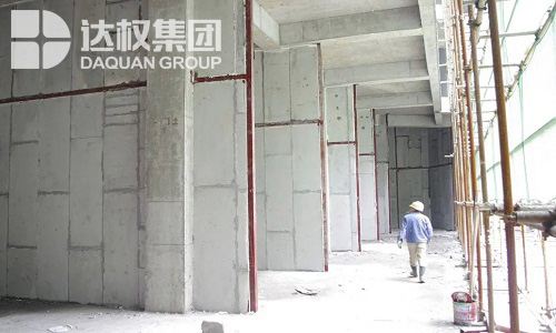 保溫輕質(zhì)隔墻板變形、開裂常見原因有哪些？