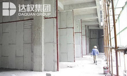 生產輕質隔墻板的要求